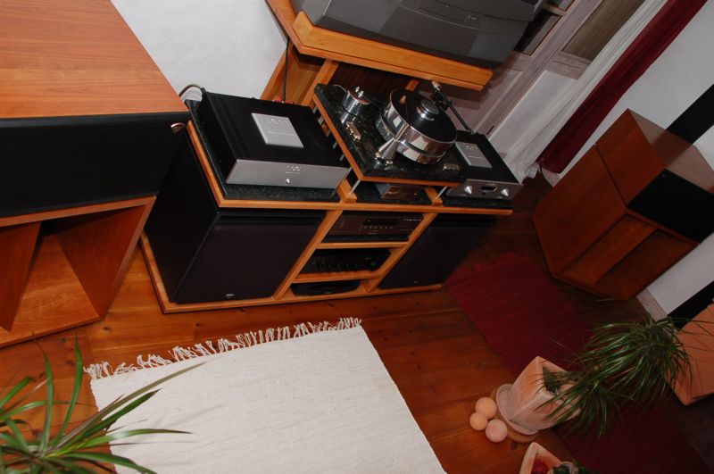 Wood prefered at it´s best ! Von Werner Enges Atmosphere-Klipsch in 31008 Elze bei Hannover,Frankfurt,Moskau,Los Angeles,Wien,Passau,Nürnberg,München,Hamburg,Bremen,Hildesheim,Berlin,Dortmund,Essen,Köln,Kassel,Leipzig,Erfurt,Göllingen,Dornstadt,Sylt,Nassau,Dubai,Oman-call us at 0049-5068-3031 or national 05068-3031 . We prefer Sovereign & Aaron amplification .