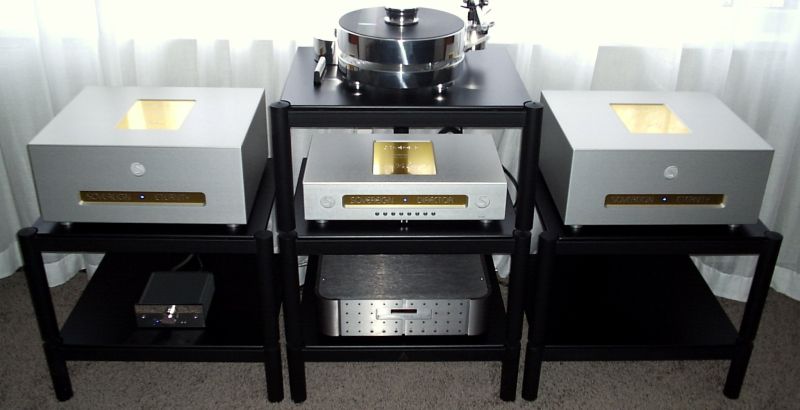 Wir sorgen f&uuml;r ihre ewige Freude mit Ultra HighEnd Komponenten von Sovereign . Hier der Vorverst&auml;rker Sovereign Director und die beiden Monobl&ouml;cke Sovereign Eternity . Sovereign wird geliefert und aufgebaut ( Full-Service ) von Werner Enge . Telefon-05068-3031-intl-call-0049-5068-3031.