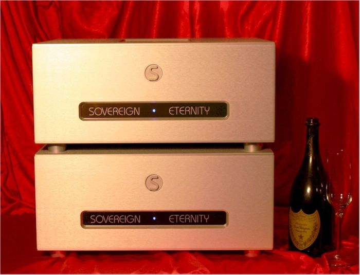 Bei uns in der permanenten Vorführung : Sovereign Signature Series Eternity Mono-Endverstärker . At our demo room : The Sovereign´s - enjoy ! Do Your personal in-home-audition date via phone 0049-5068-3031 . Gerne demonstrieren wir ihnen alle Vorzüge in einer persönlichen Audition in ihrem Heim - für einen Termin rufen Sie ganz einfach durch unter 05068-3031 .