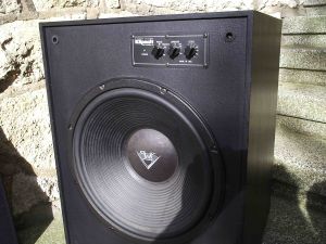 Der grosse böse Klipsch Aktivsubwoofer als preiswerte Inzahlungnahme bei Werner Enges Atmosphere in 31008 Elze bei Hannover 05068-3031-Telefon - Kauf mich !