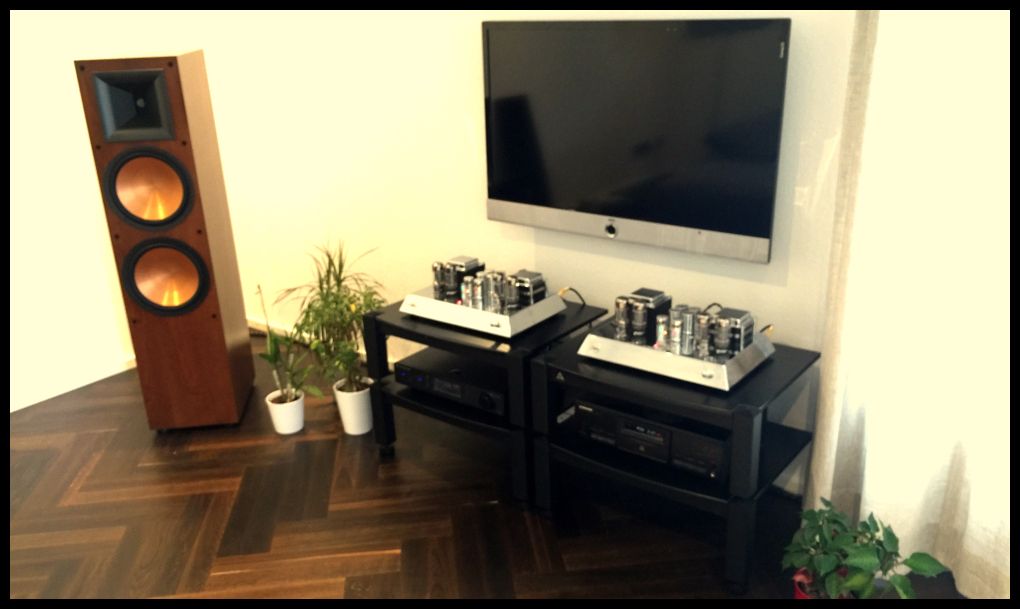 .... und wieder ein feines HighEnd Stereo System , Klipsch MKII 7er + 1 Pac Lovan Sovereign Rax + Viablue HighEnd Cables / Bridges complete und ein paar schöne 100 w/p/ch Reussenzehn´s - this will rock Ya ! Verstromung accurate direct aus dem Keller , viel besser geht es nun nicht . Wunderschöne Gespräche über eine Fahrmaschine von Weltruf , welche die Kunden führend mitentwickelt haben , rundeten diesen Aufbau wohltuend ab . Schön , dass man in diesem Job immer wieder sehr interessante Menschen kennenlernt . A big thank You for that & und everytime a happy listening to the relaxed owners von Werner@www.wernerenge.com - call 05068 / 3031 / phone . 