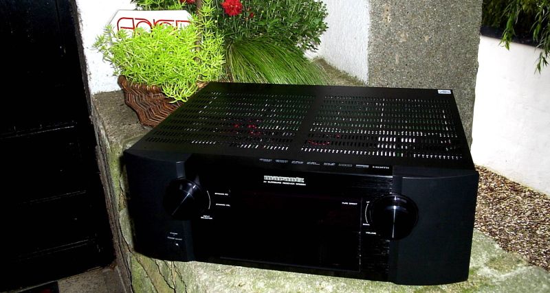 Marantz 6004 7.1 Surroundverstärker aus Maerz 2010 , wie neu , TF-KL-NR-Haushalt , alles Zubehör und Ovp , Neupreis 799,-- € , schnellster Zugriff empfohlen . Preis gerne via Telefon 05068/3031 - 9.00-20.00 Uhr . Werner Enges Atmosphere-Saaledamm-5-31008-Elze